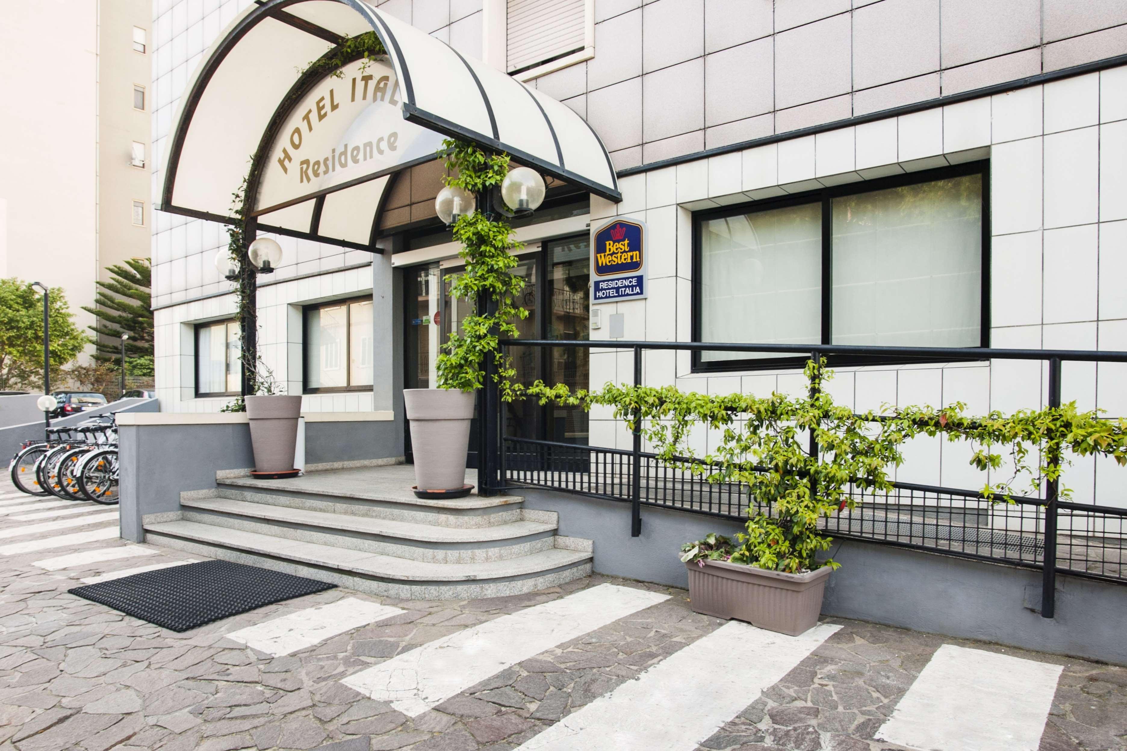 Best Western Hotel Residence Italia กวาร์ตู ซานเตเลนา ภายนอก รูปภาพ