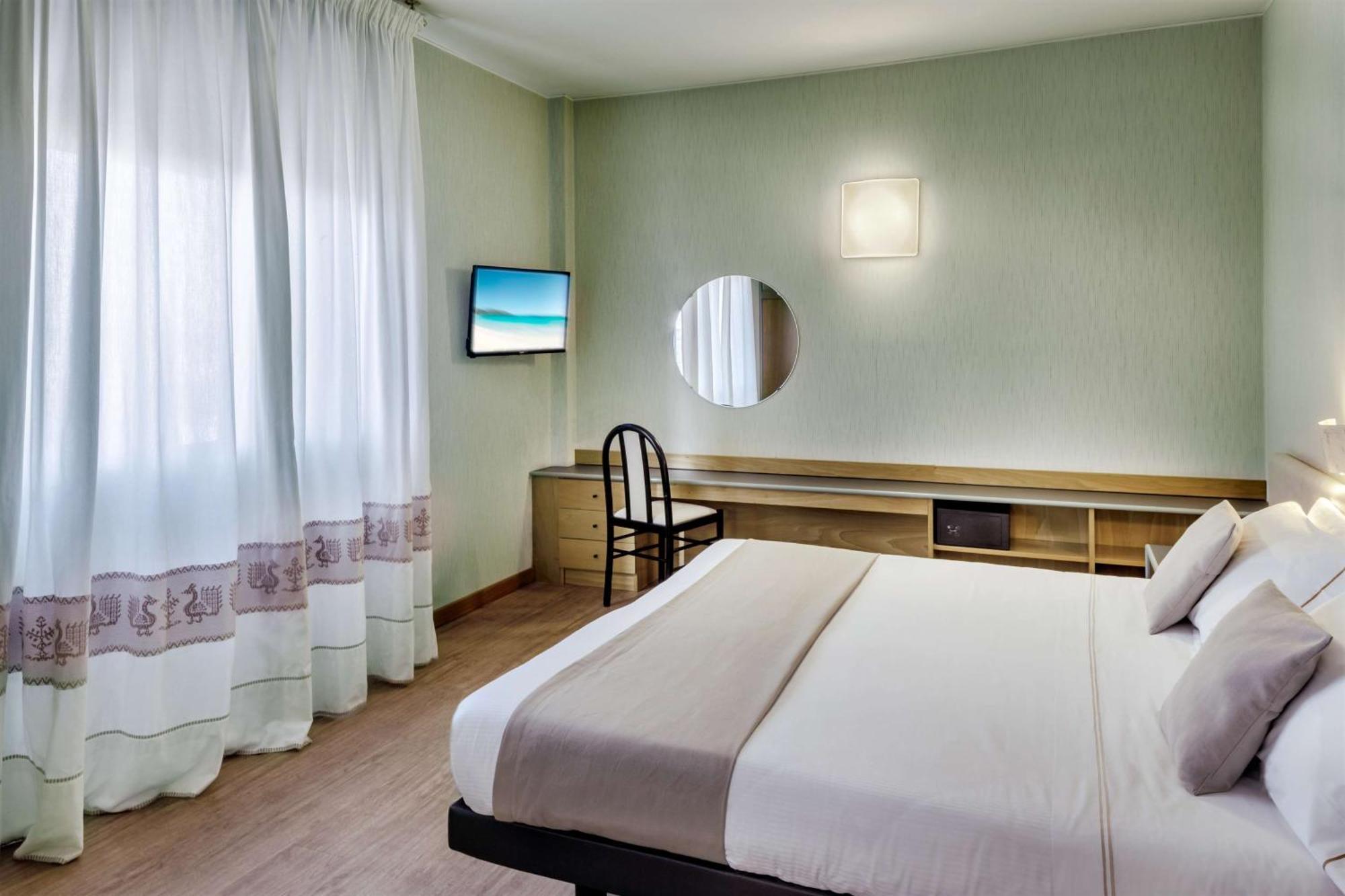 Best Western Hotel Residence Italia กวาร์ตู ซานเตเลนา ภายนอก รูปภาพ